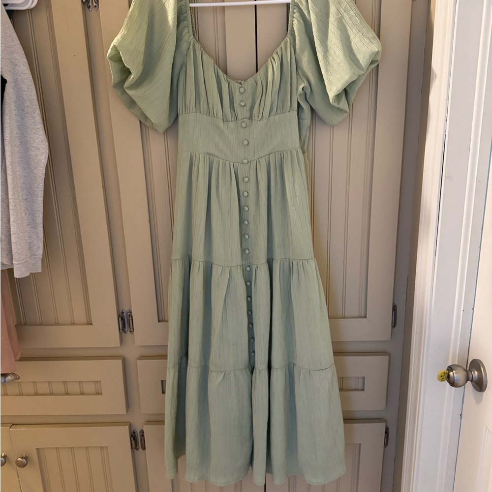 Elegant Green Puff Sleeve Dress